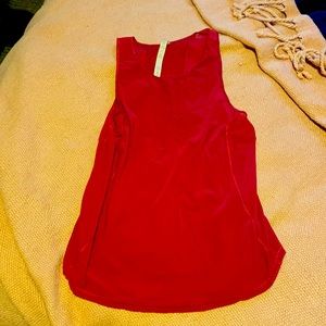 Lululemon tank (size 6)